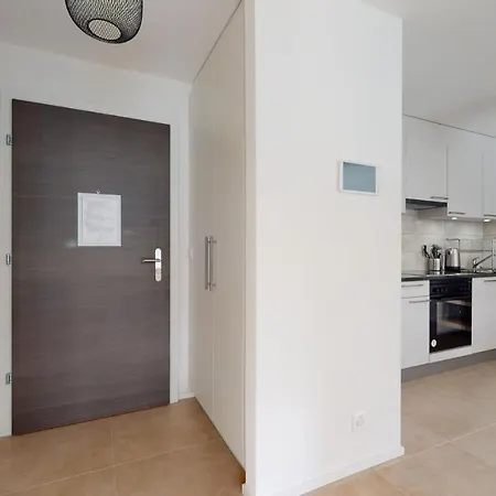 At 10min From Payerne, Fully Equipped Lägenhet
