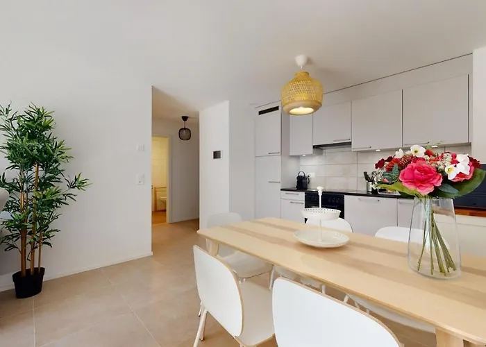 At 10min From Payerne, Fully Equipped Appartement *